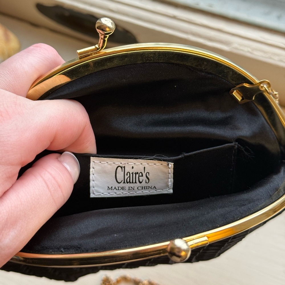 VTG Claire’s clutch on a chain / black & gold - Picture 4 of 5